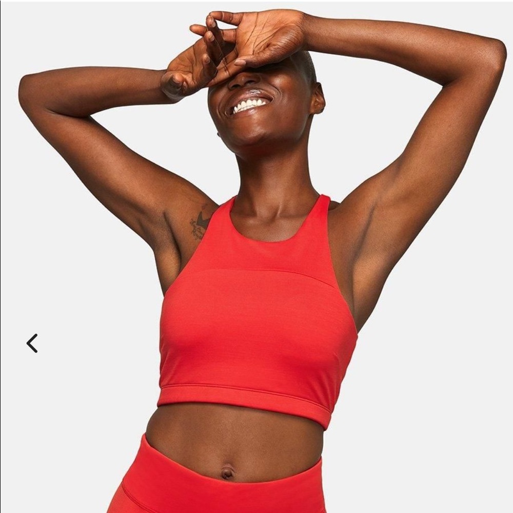 Outdoor voices tech sweat crop in scarlet